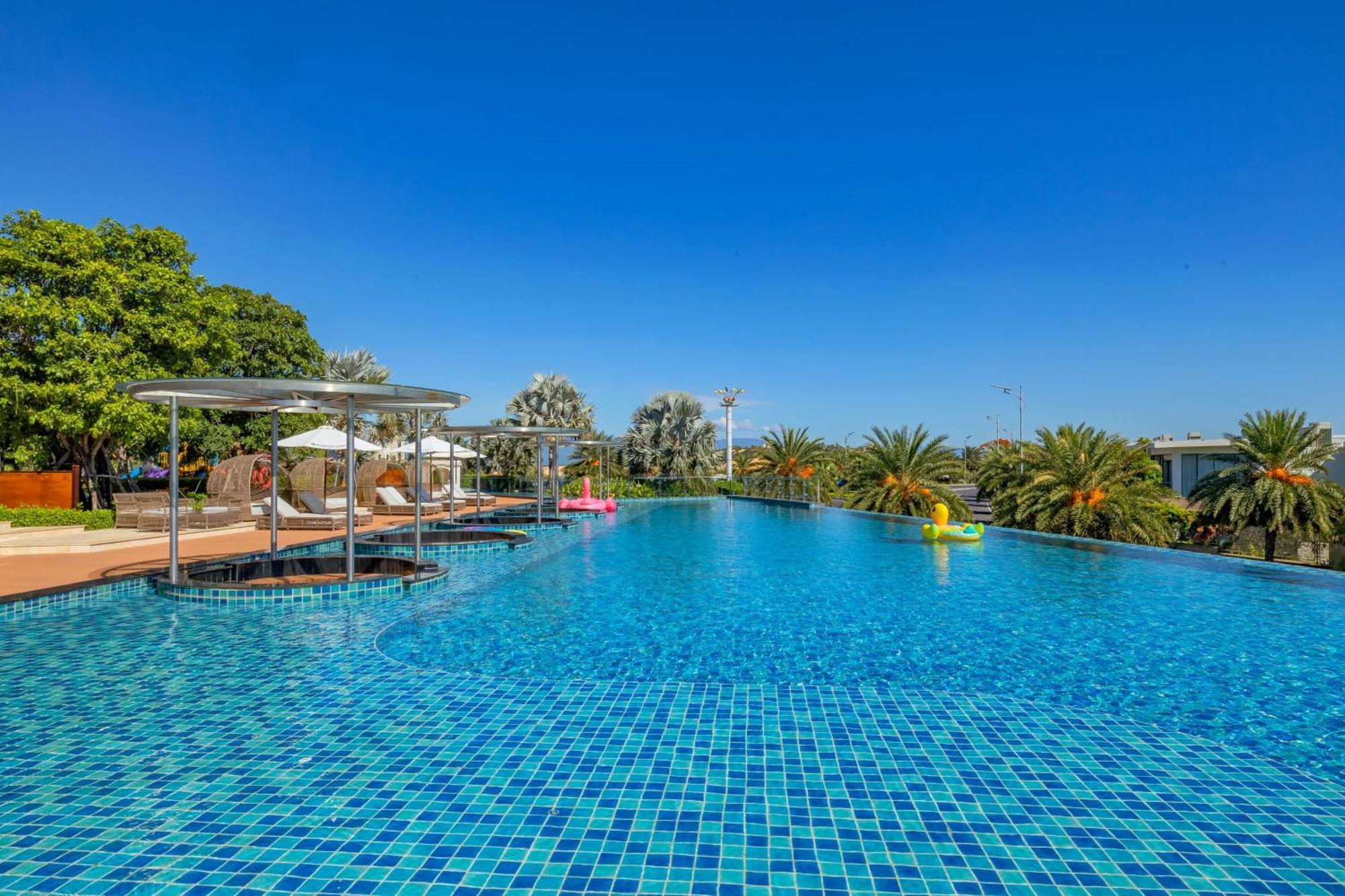 Wyndham Grand Kn Paradise Cam Ranh Exterior photo