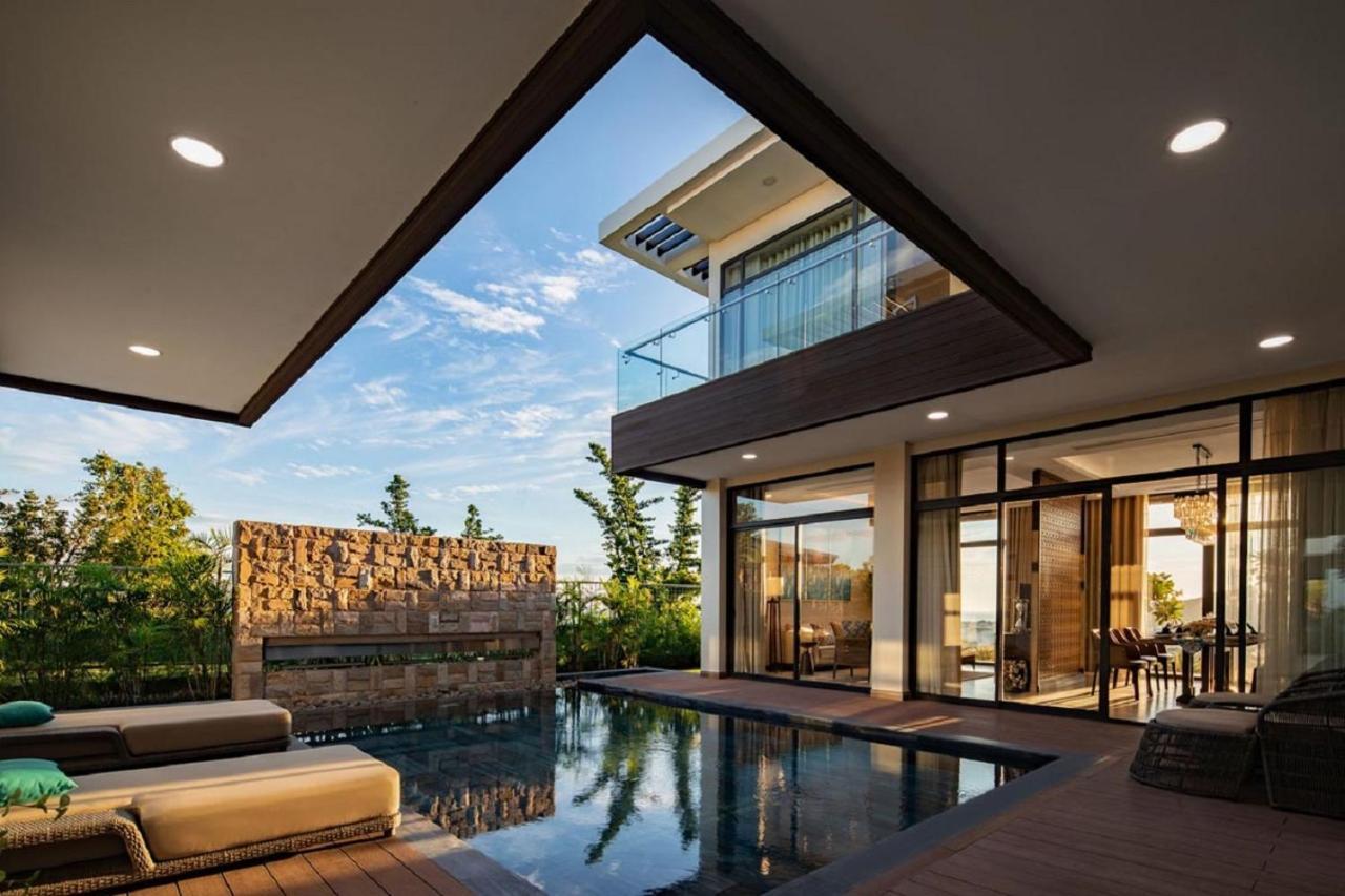 Wyndham Grand Kn Paradise Cam Ranh Exterior photo