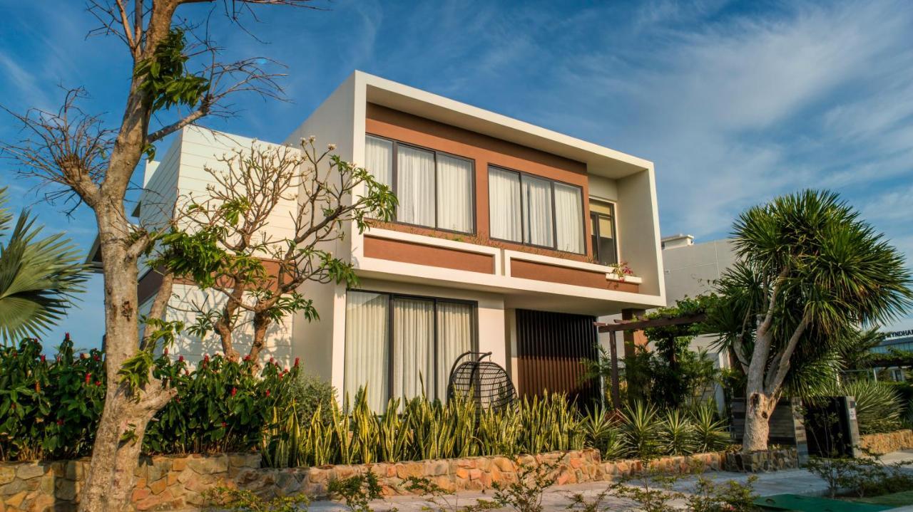 Wyndham Grand Kn Paradise Cam Ranh Exterior photo