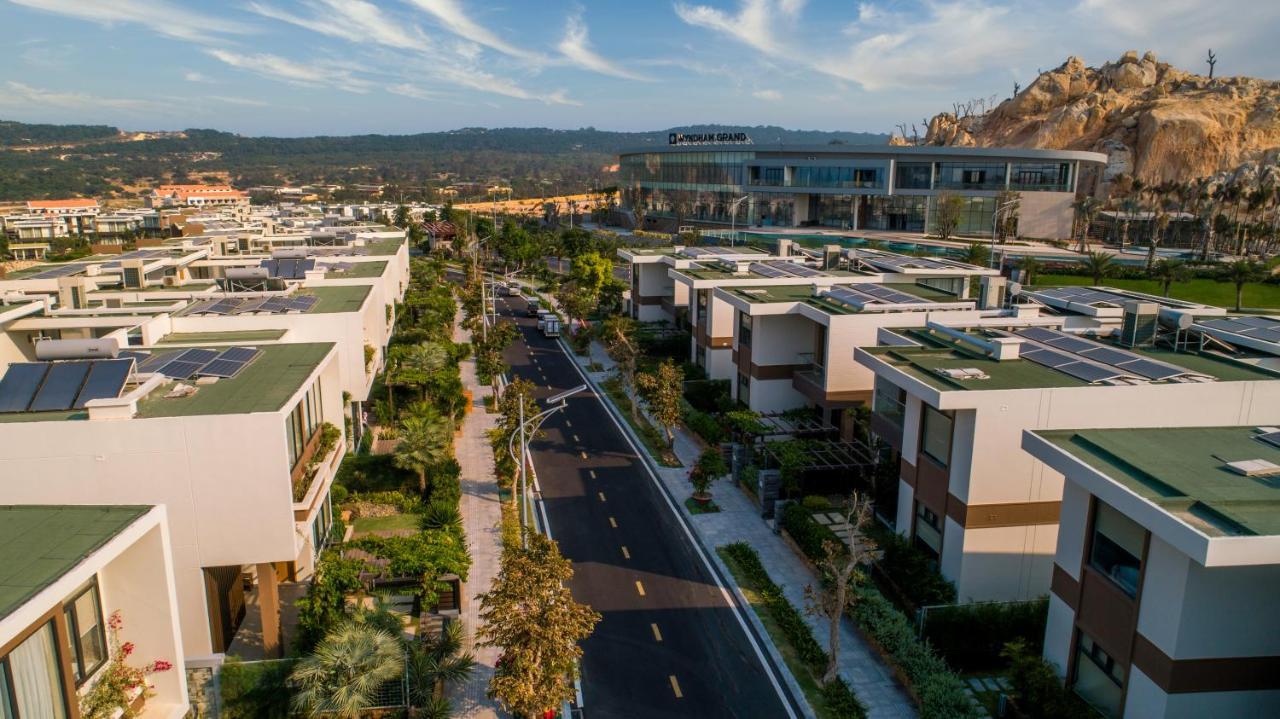 Wyndham Grand Kn Paradise Cam Ranh Exterior photo